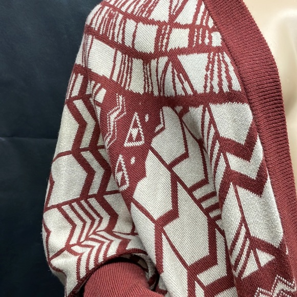 Forever 21 Rust & Tan Aztec Batwing Open Cardigan - Picture 9 of 9